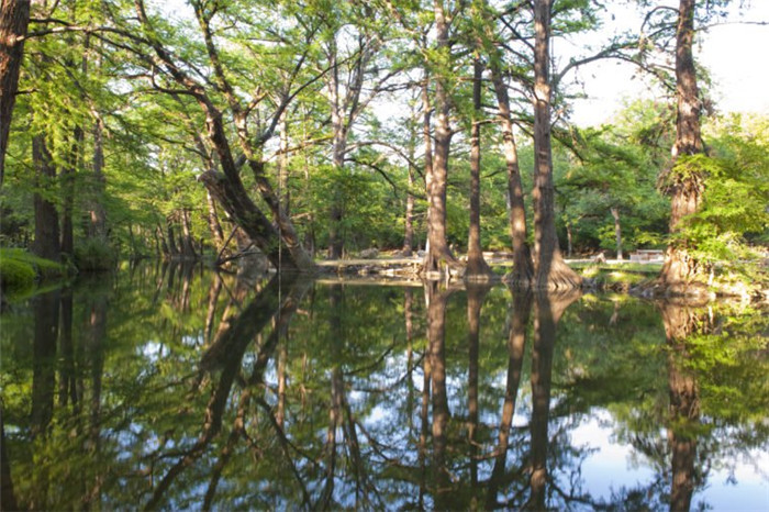 威伯利藍(lán)洞溫泉規(guī)劃